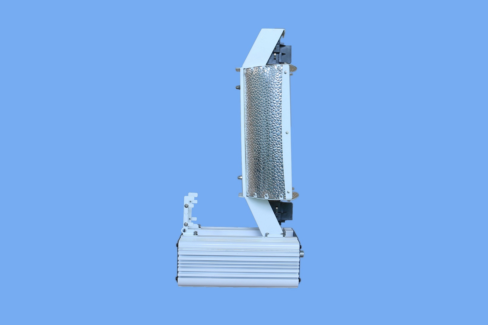 DS-1831